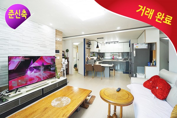 [거래완료] 채광 좋은 도심속 숲세권에 위치한 관리잘된 준신축, 대로변 버스정류장 도보 6분거리, 거실앞 탁트인 뷰, 엘리베이터 설치된 3층세대, 겹주차 없는 편리한 주차공간